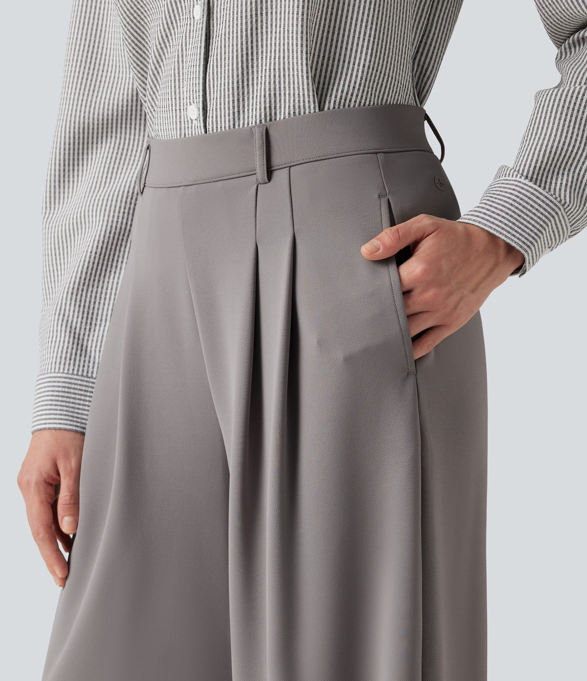 High Waisted Pleated Baggy Work Trousers with Pockets — Paloma — view 4
