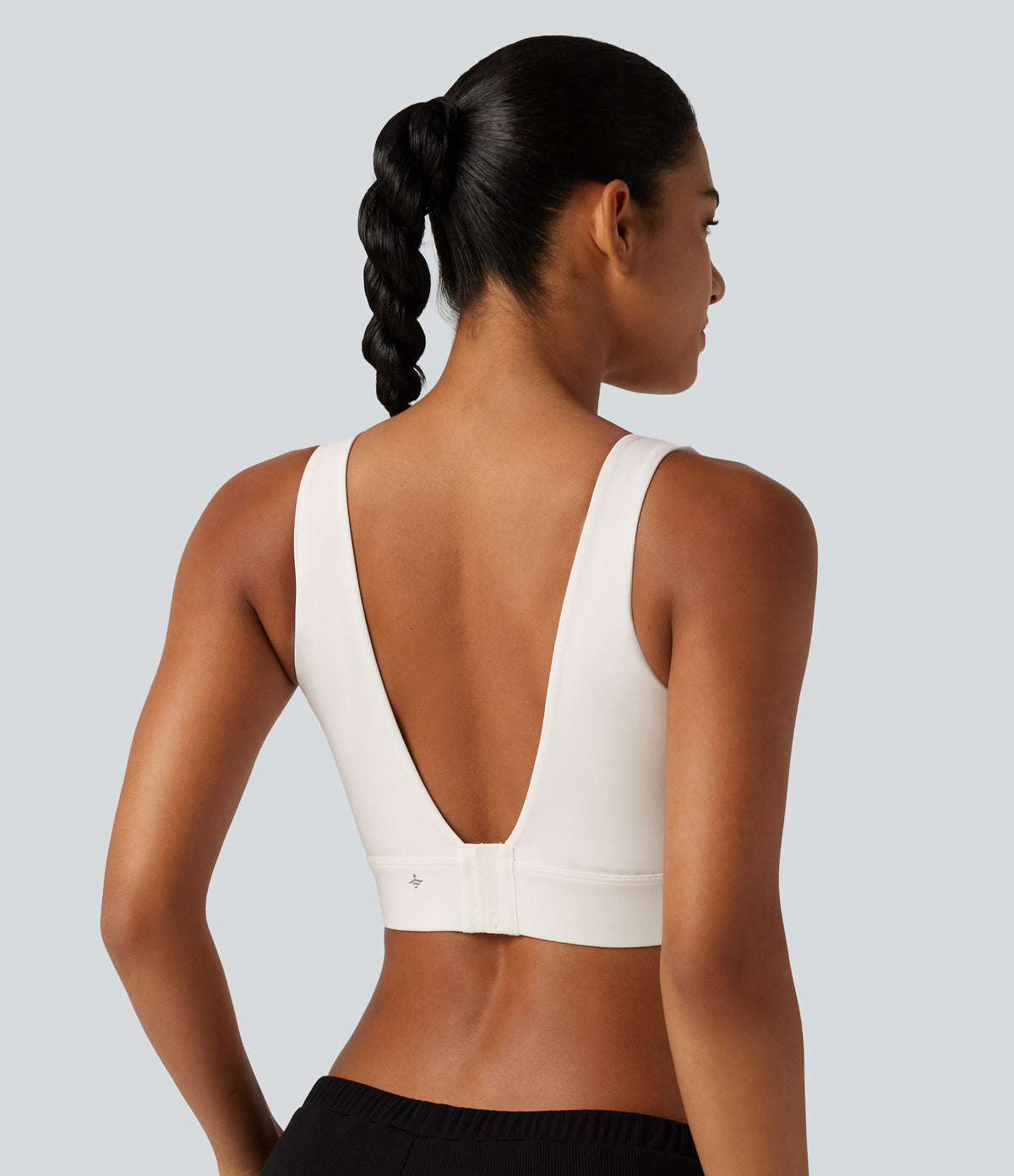 Medium Support Backless Adjustable Buckle Built-in Bra Training Sports Bra DD-F Cups — White — view 2