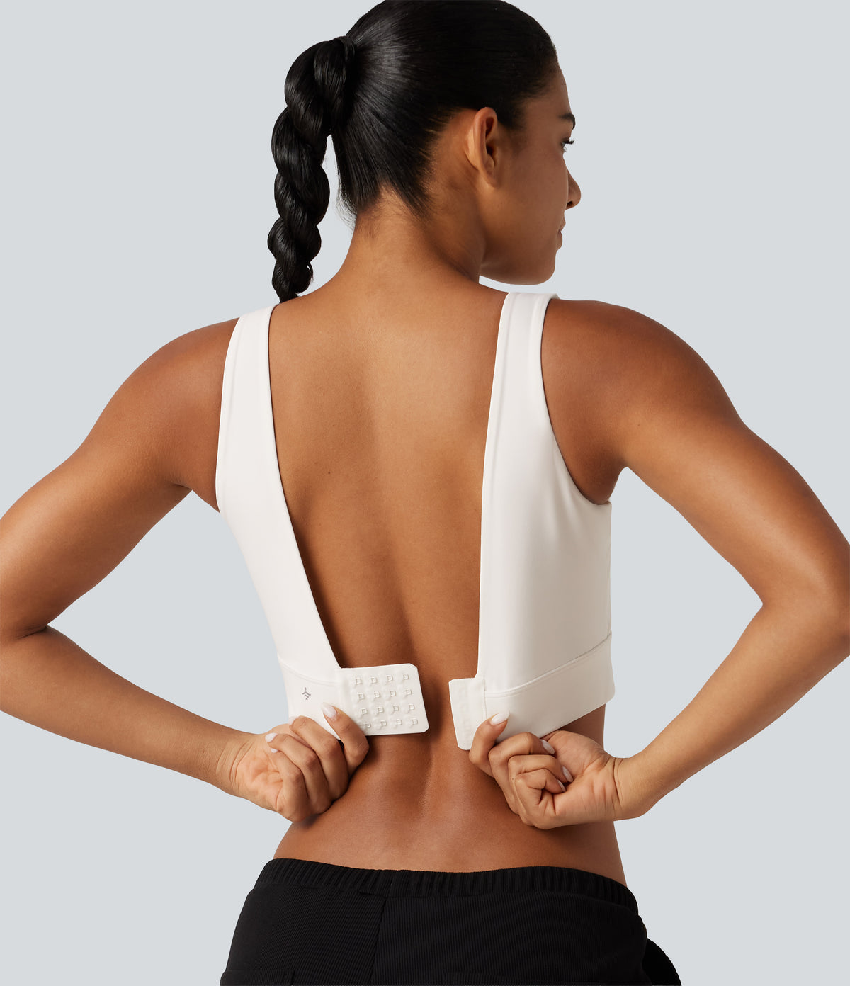 Medium Support Backless Adjustable Buckle Built-in Bra Training Sports Bra DD-F Cups — White — view 5