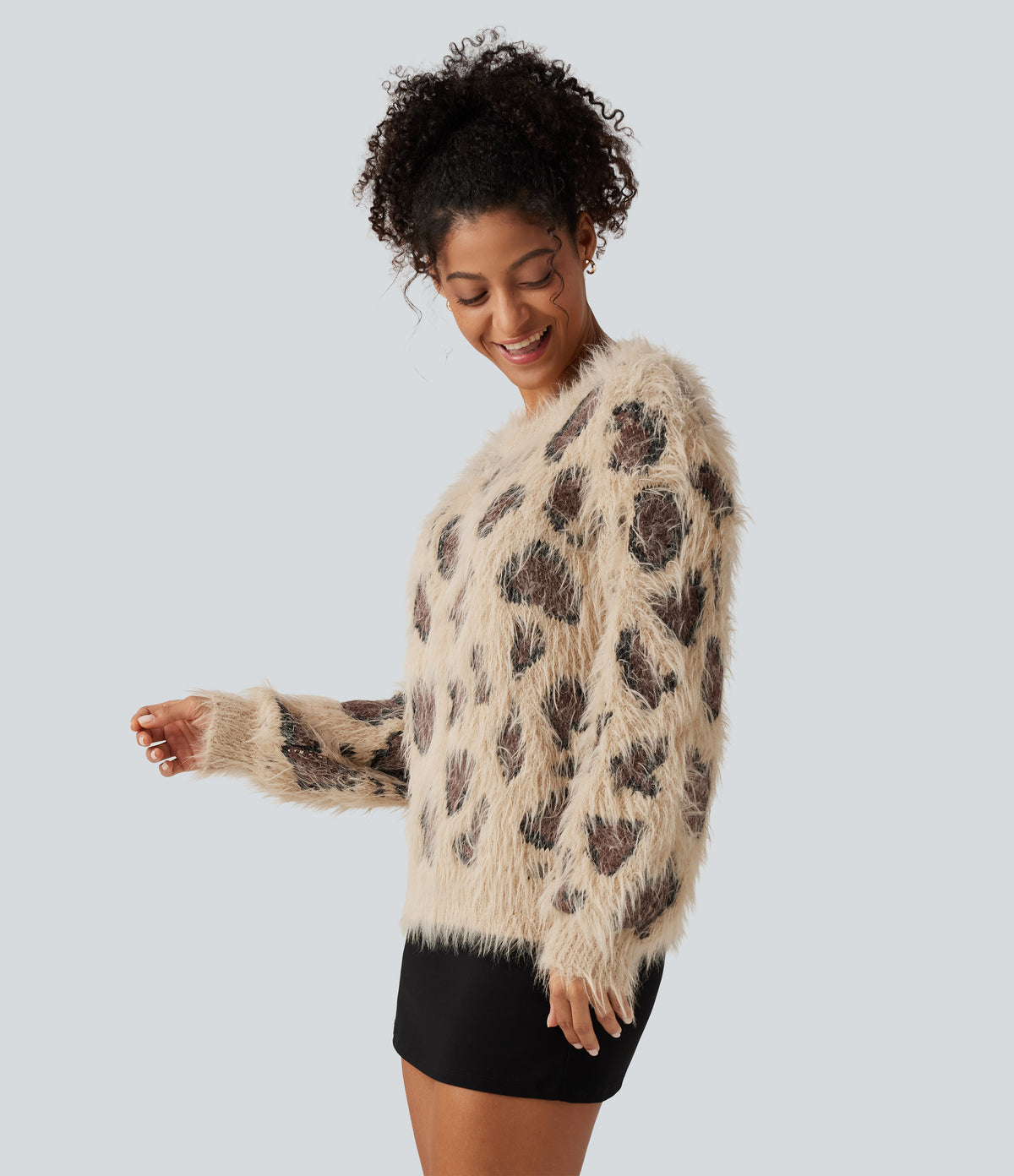 Round Neck Long Sleeve Leopard Print Casual Jumper — Sand Wild Motif — view 3