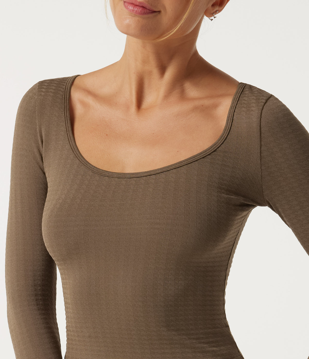Scoop Neck Long Sleeve Houndstooth Yoga Sports Top — Auburn Roast — view 5