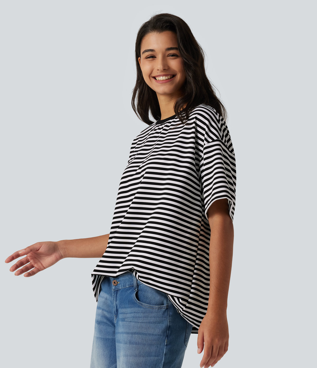 Round Neck Short Sleeve Stripe Waffle Casual T-Shirt — Black White Horizontal Stripe — view 3