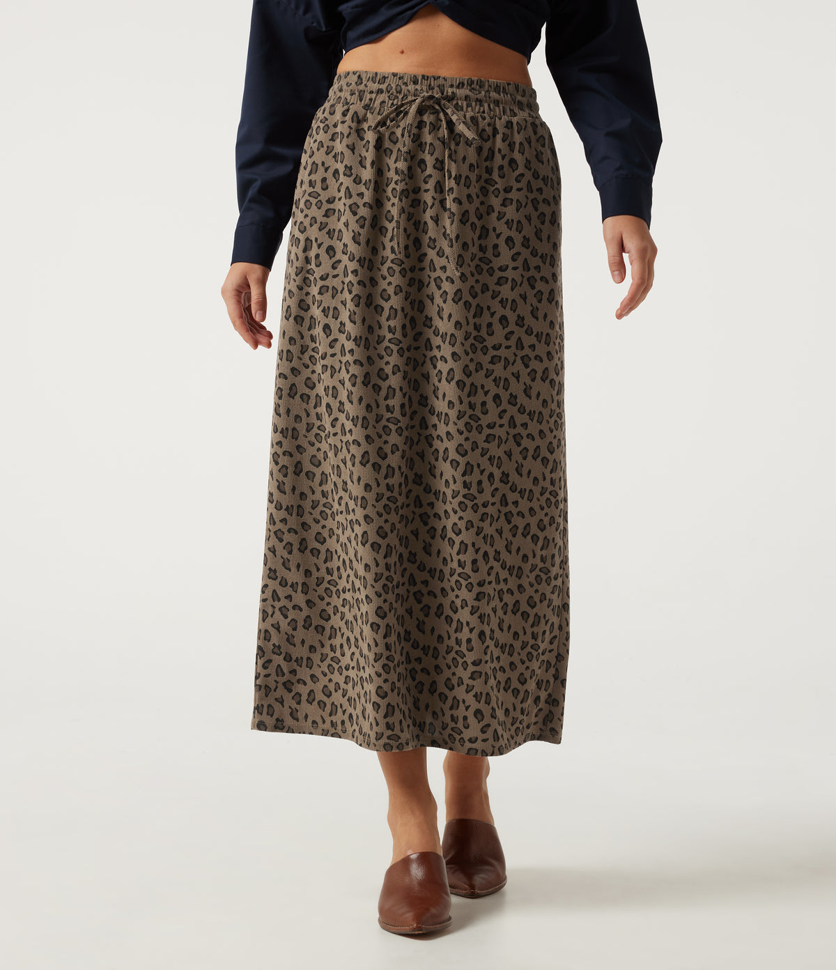 High Waisted Drawstring Leopard Print A-Line Casual Midi Skirt with Pockets — Black Coffee Leopard Print — view 1