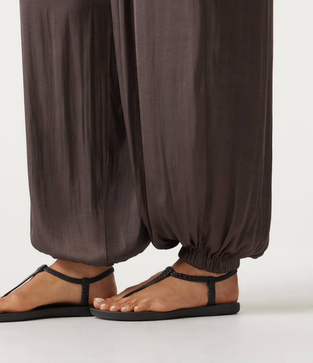 Mid Rise Ruched Casual Joggers with Pockets — Shopping Bag — view 5