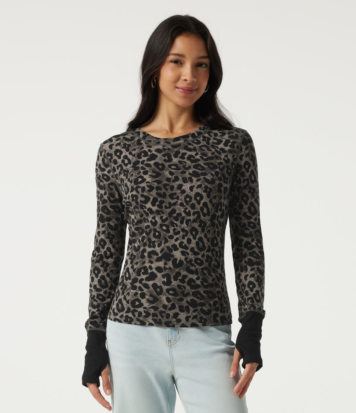 Round Neck Leopard Print Long Sleeve Casual T-Shirt with Thumbholes — Smoke Jungle — view 4
