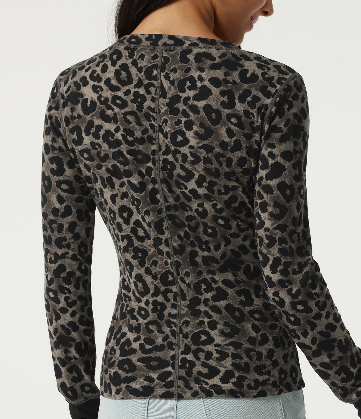 Round Neck Leopard Print Long Sleeve Casual T-Shirt with Thumbholes — Smoke Jungle — view 5