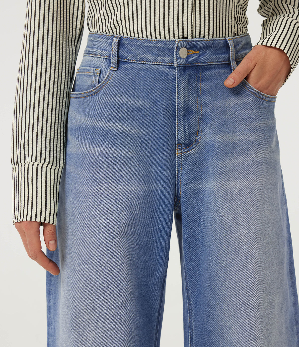 Mid Rise Barrel Leg Casual Jeans with Pockets — Blue Jasper Denim — view 7