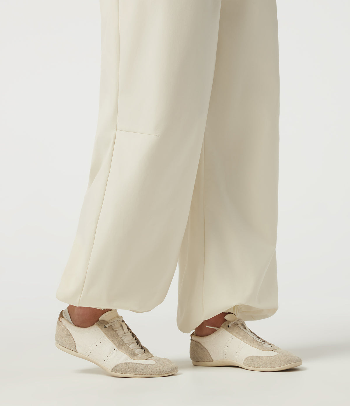 Water Repellent Wear-Resistant Low Rise Drawstring Casual Joggers with Pockets — Oak White — view 6