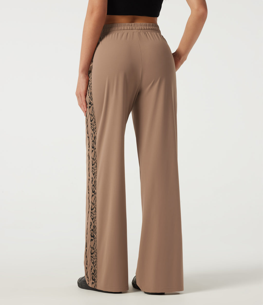 Mid Rise Drawstring Wide Leg Pintuck Leopard Print Side Stripe Casual Trousers with Pockets — Woodsmoke — view 2