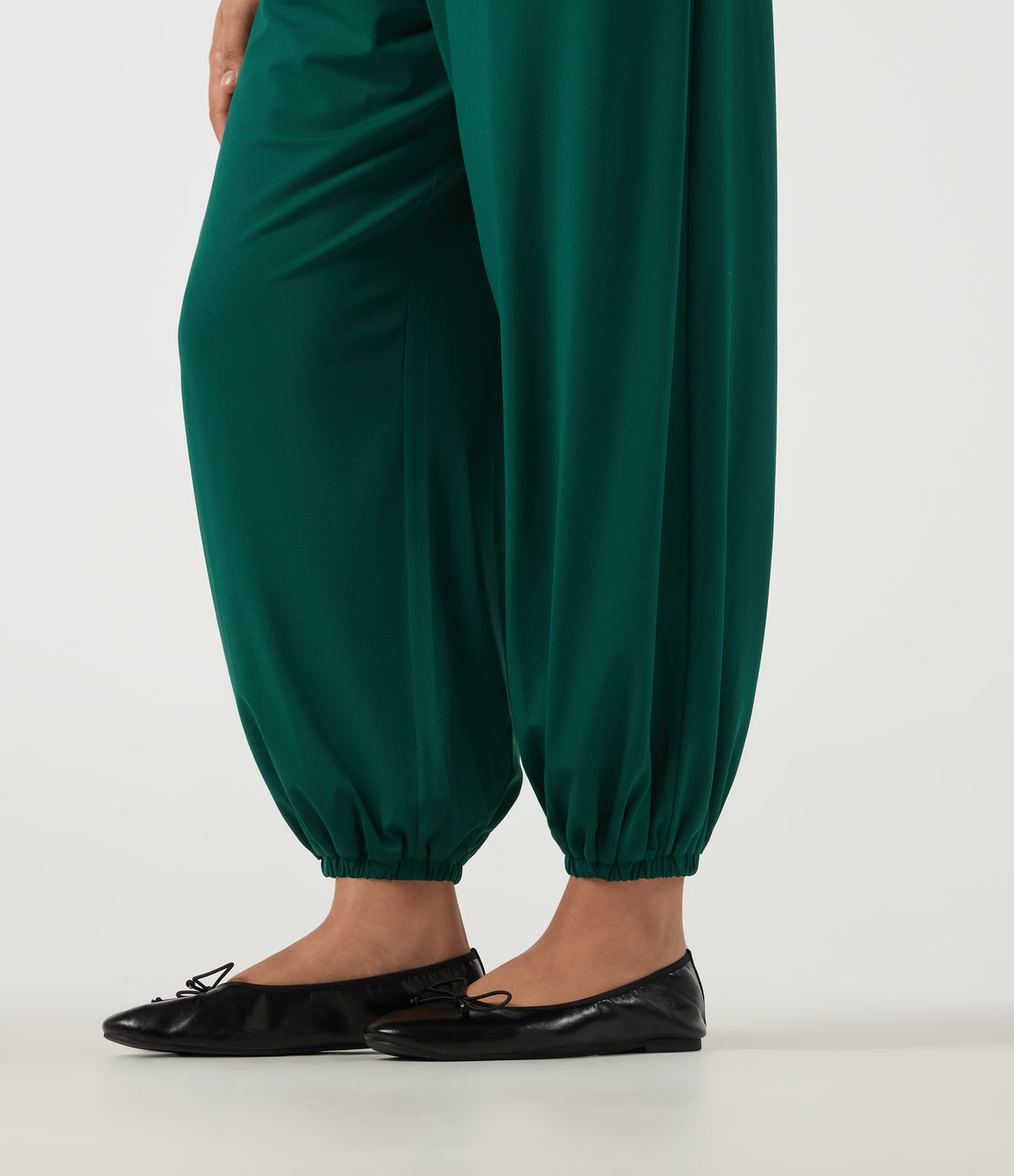 Diamond Collar Sleeveless Casual Jumpsuit with Built-in Bra and Pockets -Edition — Rain Forest — view 7