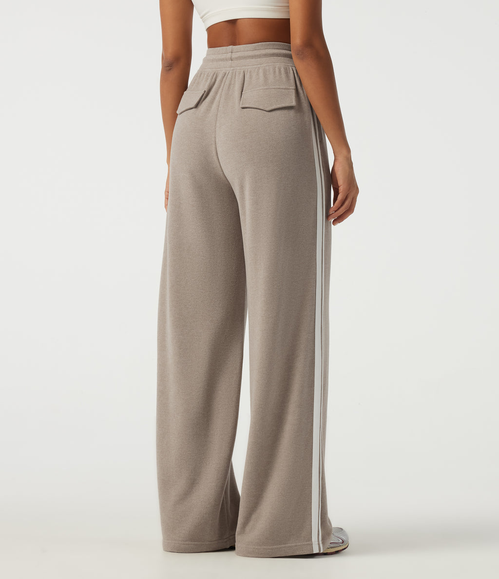 Mid Rise Drawstring Wide Leg Workout Trousers with Pockets — Oatstone Beige — view 2