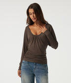 Scoop Neck Batwing Long Sleeve Slim Ruched Casual Top — Coffee Quartz — view 4