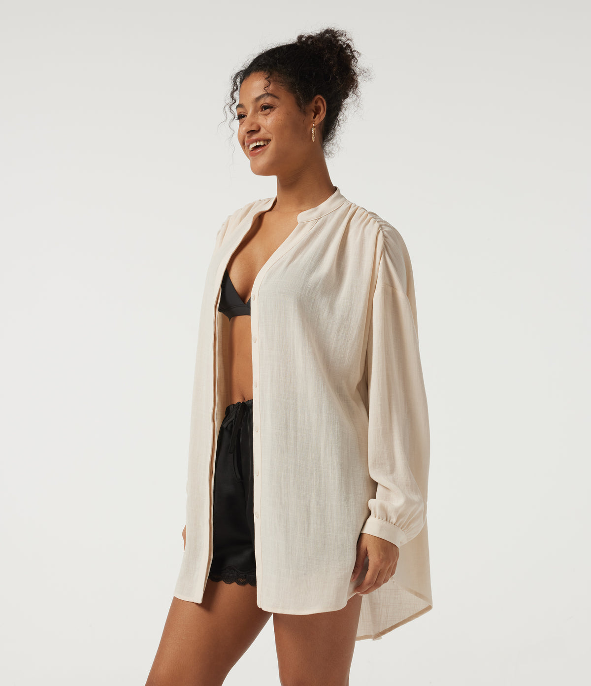 V Neck Long Sleeve Ruched Curved Hem Casual Linen-Feel Blouse — Vanilla Ice — view 4