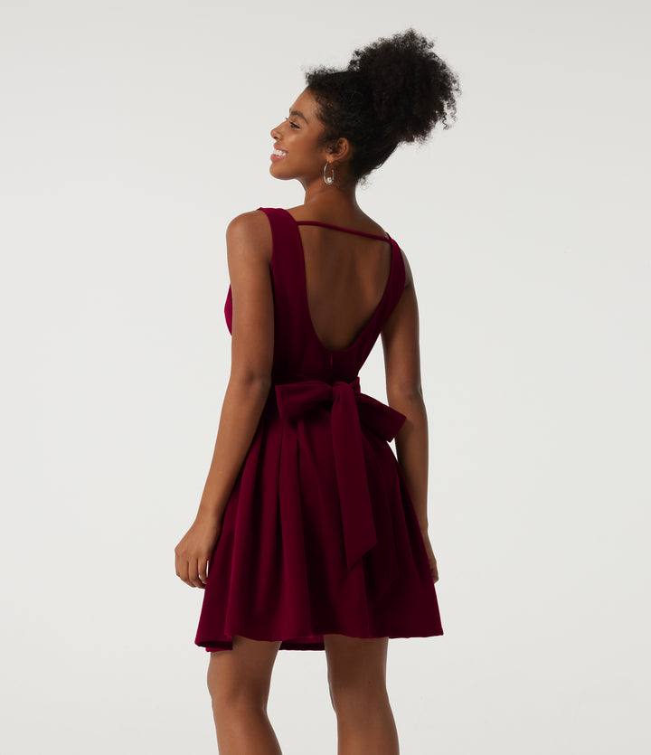 Boat Neck Sleeveless A Line Ruched Tie Back Mini Velvet Party Dress with Pockets — Cardinal Red — view 1