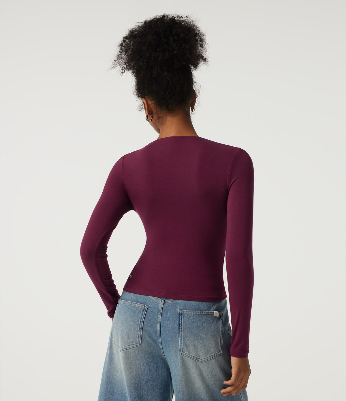 Ribbed V Neck Long Sleeve Ruched Casual Top with Built-in Bra — Maroon Banner — view 2