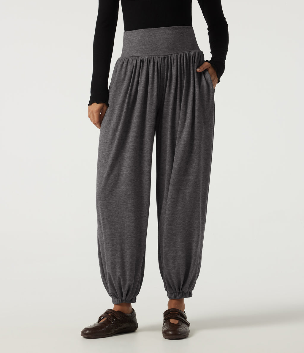 High Waisted Tummy Control Casual Sweatpants with Pockets — Darl Gray Floral Yarn — view 3