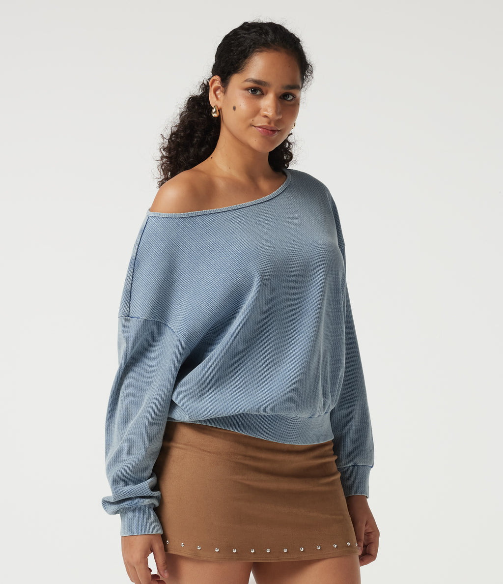Boat Neck Batwing Long Sleeve Casual Sweatshirt — Rainlane Stripe — view 3