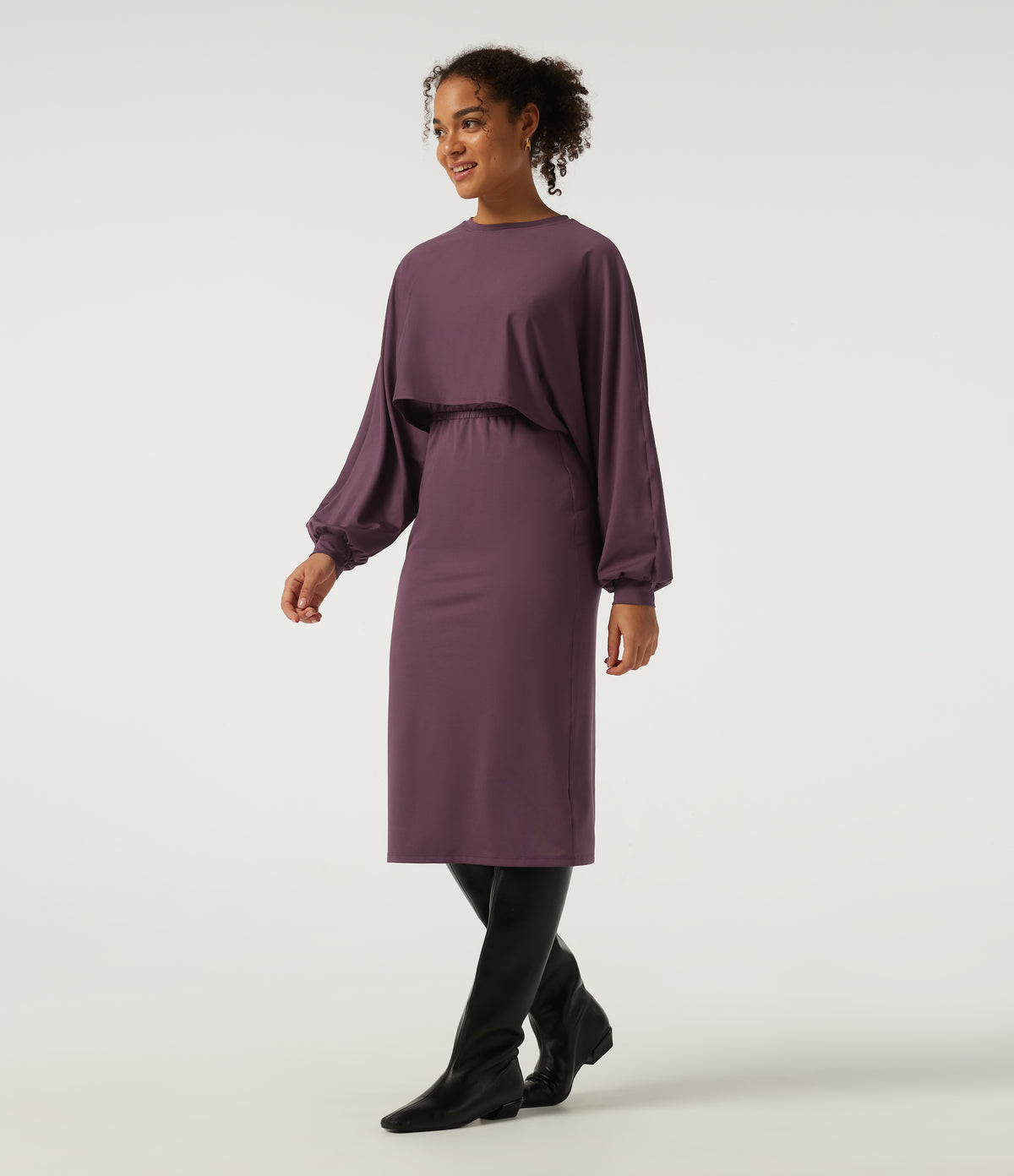 Round Neck Long Sleeve Midi Casual Dress — Plum Wine — view 3