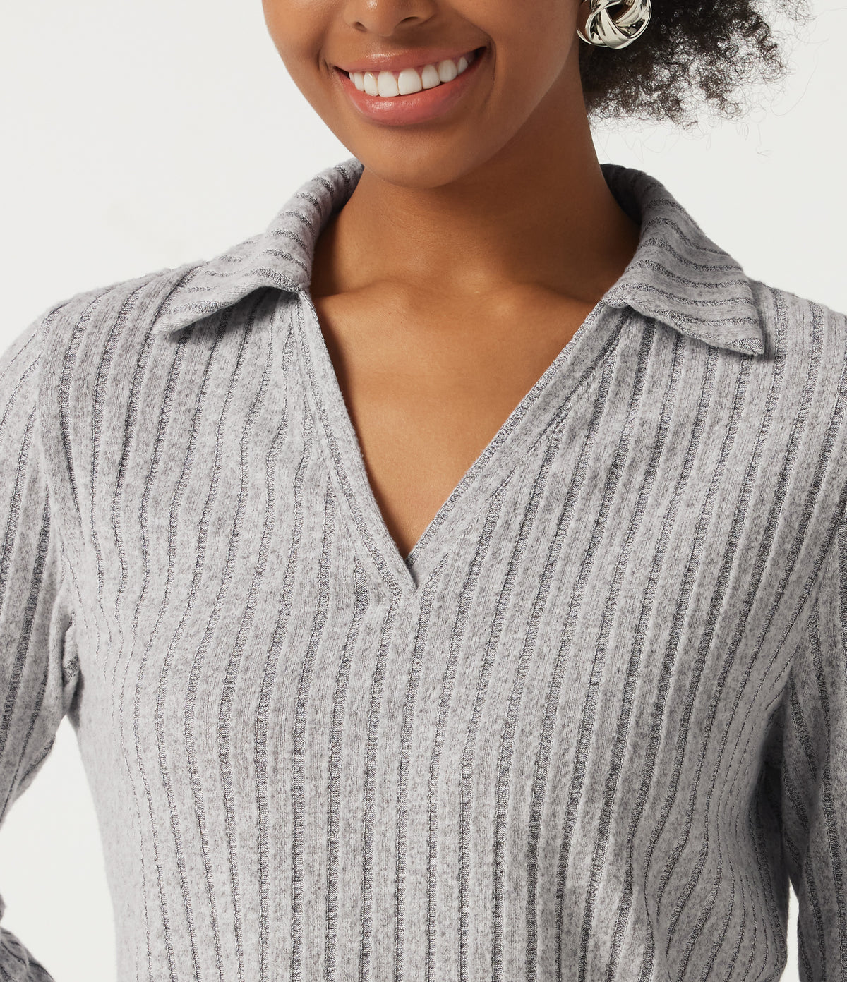 Ribbed Knit Long Sleeve Curved Hem Work Blouse — Light Gray Floral Yarn — view 5