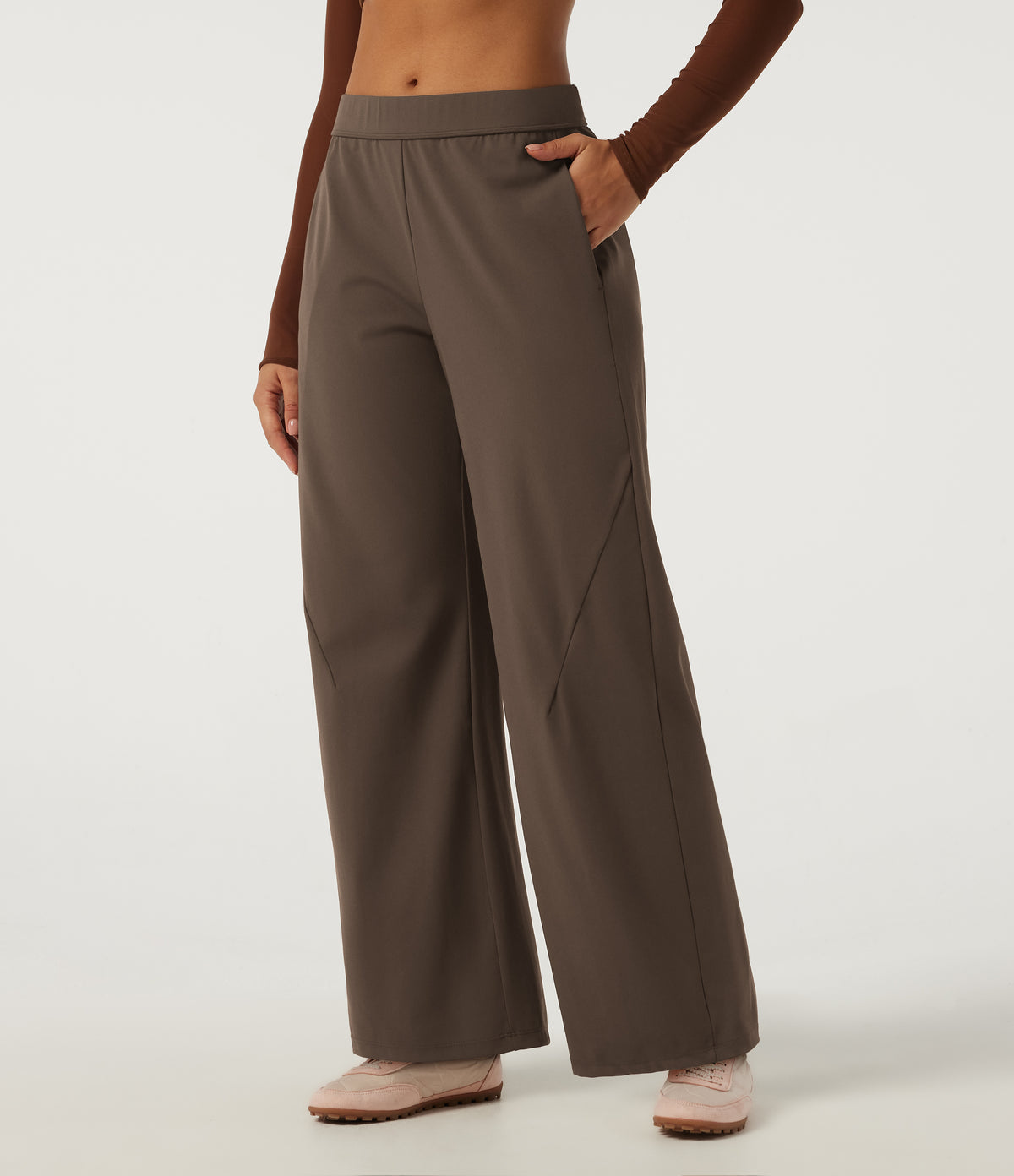 Mid Rise Barrel Leg Yoga Trousers with Pockets — Chocolate Martini — view 3