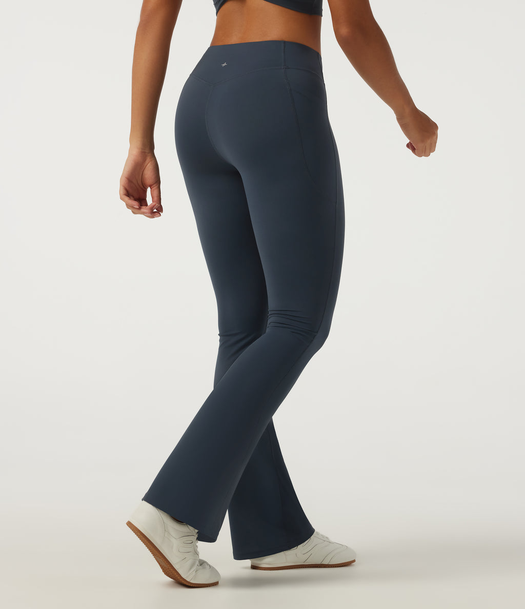 Low Rise Yoga Bootcut Leggings with Pockets — Carbon — view 2