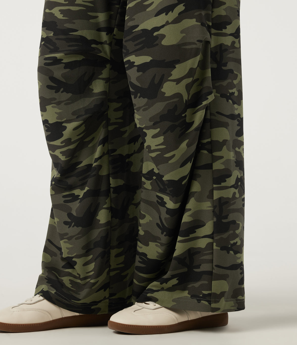 Mid Rise Baggy Drawstring Camo Waffle Casual Trousers with Pockets — Woodland Edge Camo — view 6