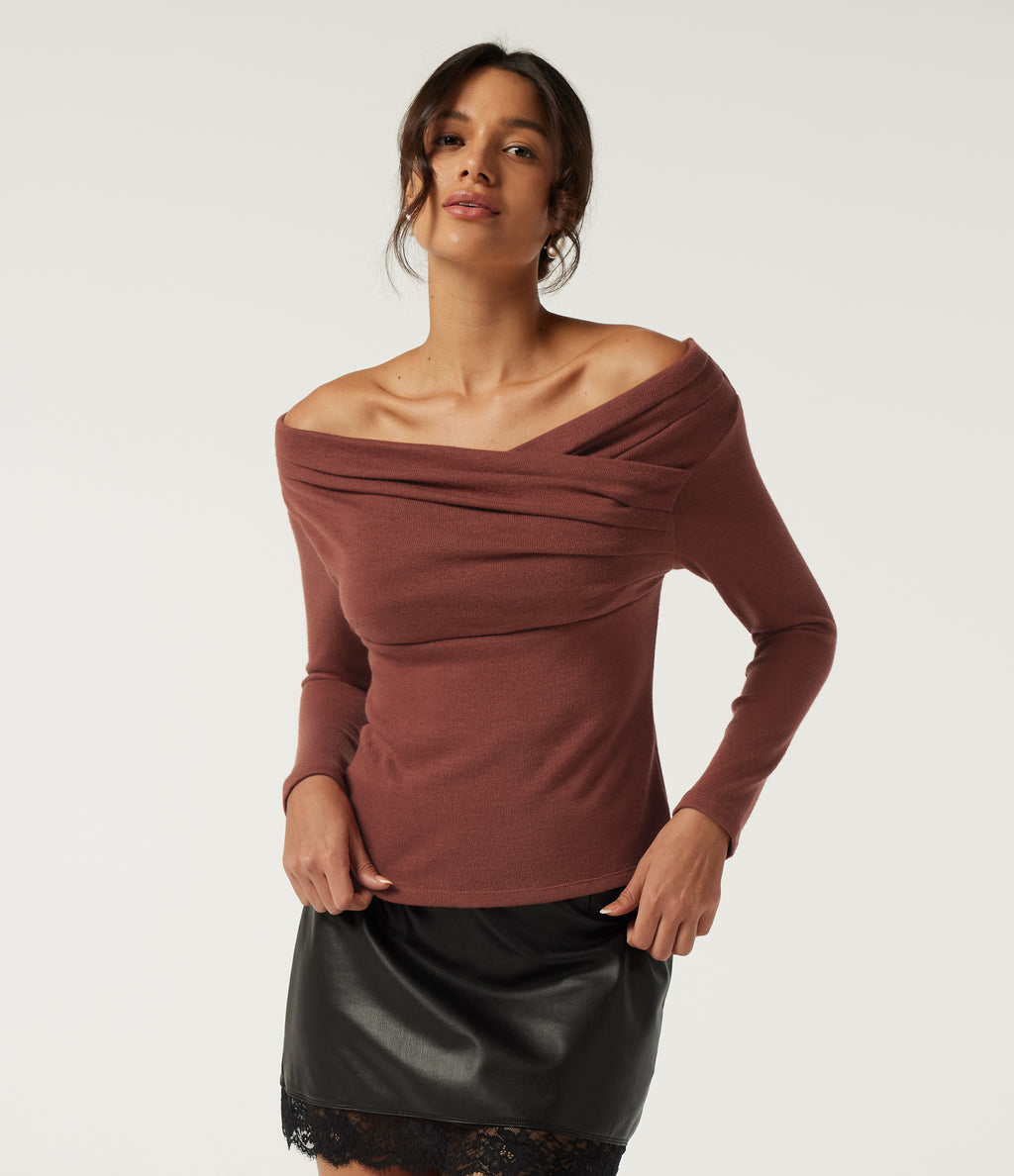 Off Shoulder Crossover Ruched Long Sleeve Casual Top — Currant — view 4