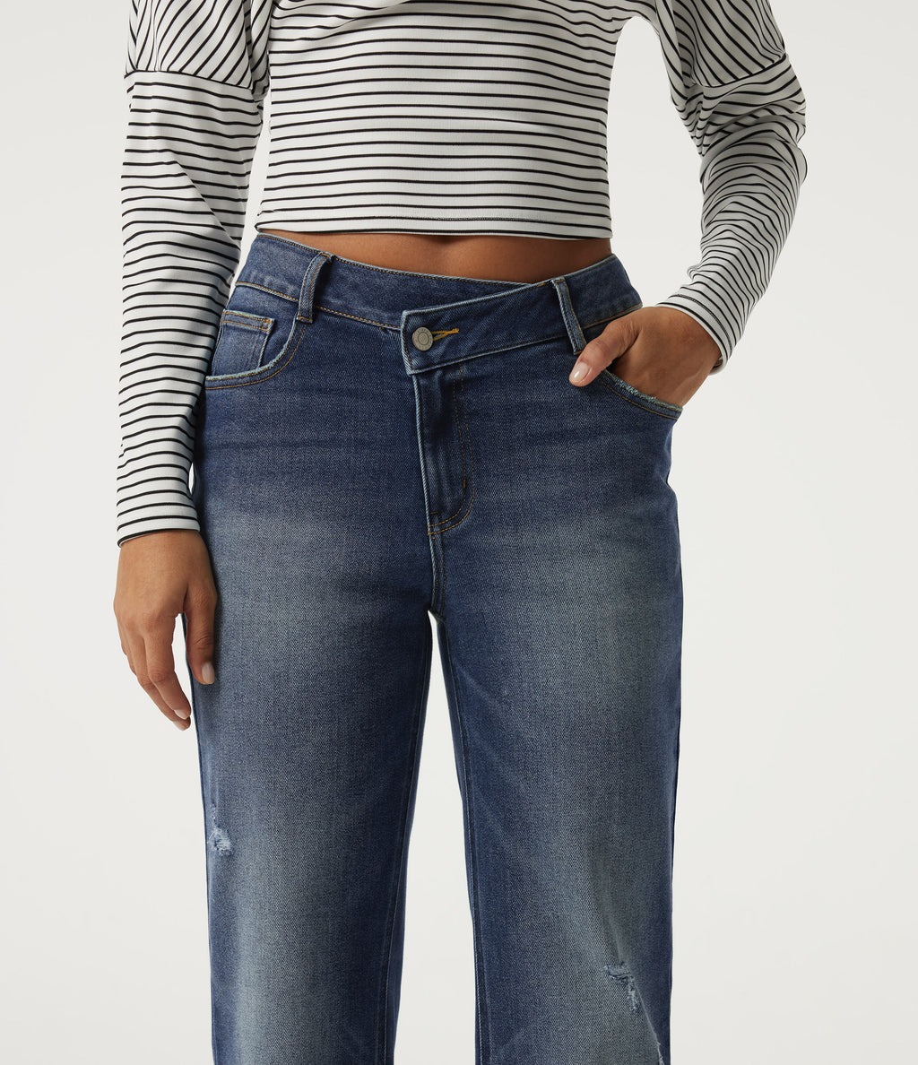 Mid Rise Straight Leg Asymmetric Casual Jeans with Pockets — Tide Blue Denim — view 4