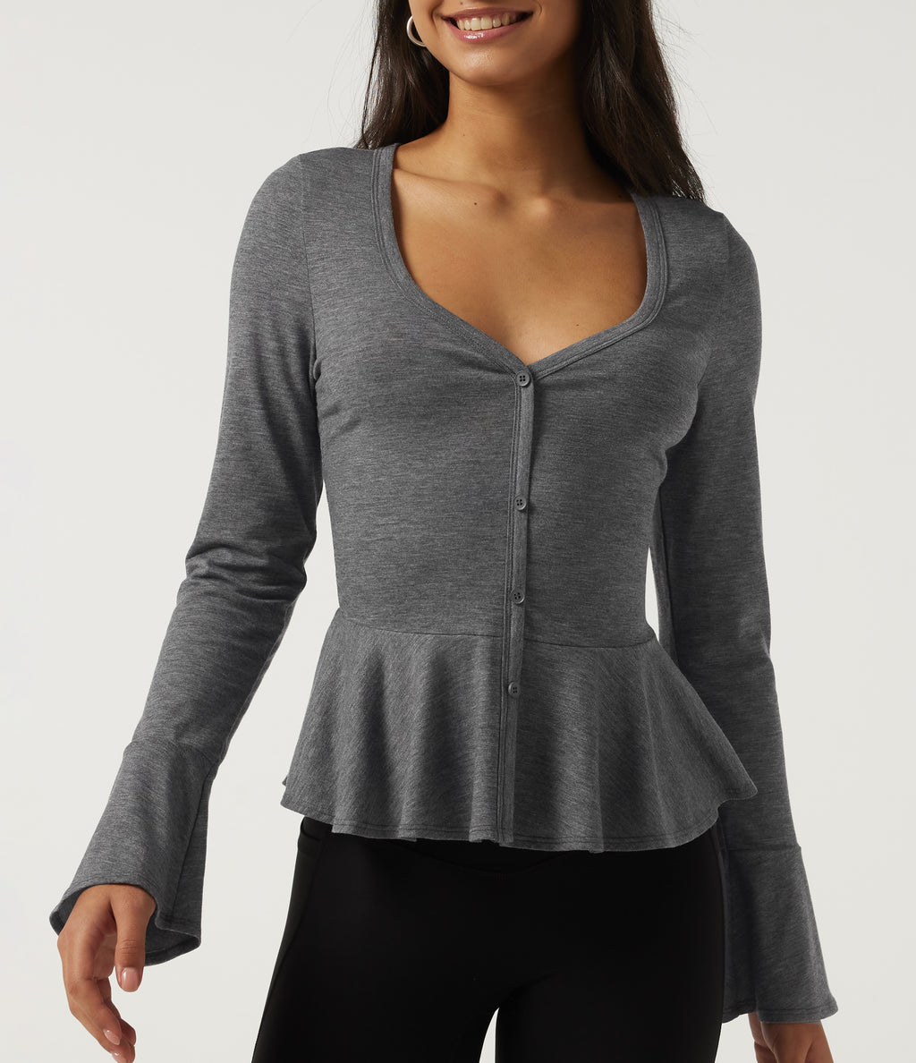 Sweetheart Neck Flounce Long Sleeve Ruffle Hem Casual T-Shirt — Darl Gray Floral Yarn — view 5