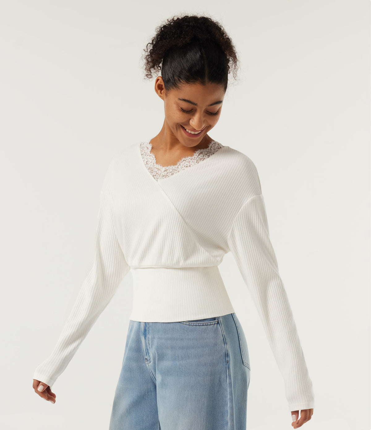 V Neck Long Sleeve Contrast Lace Casual Top — Candied Cloud — view 3