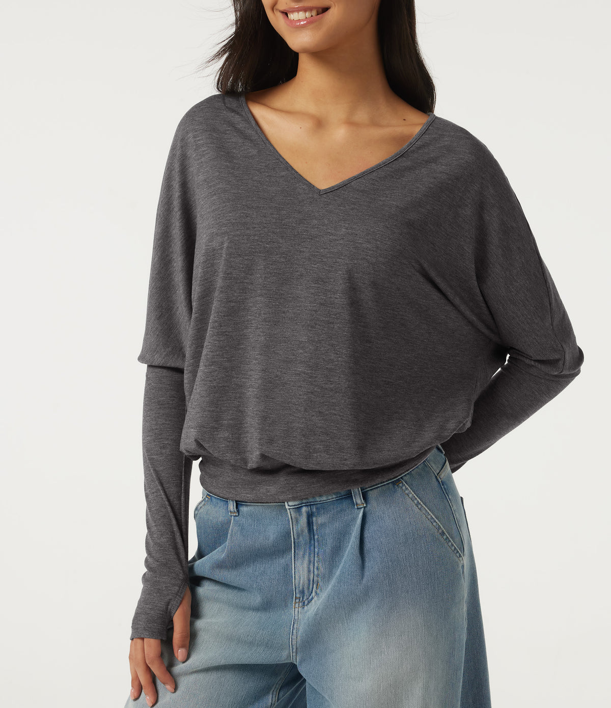 V Neck Batwing Long Sleeve Ruched Heathered Casual T-Shirt with Thumbholes — Darl Gray Floral Yarn — view 6