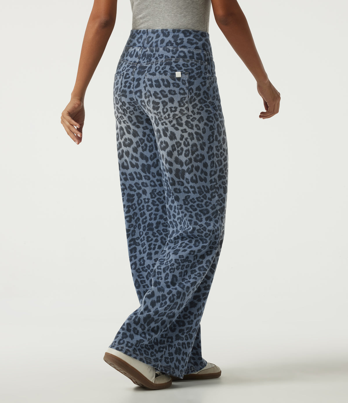High Waisted Leopard Patterned Denim Casual Wide Leg Jeans with Pockets — Glacier Veil Leopard — view 2