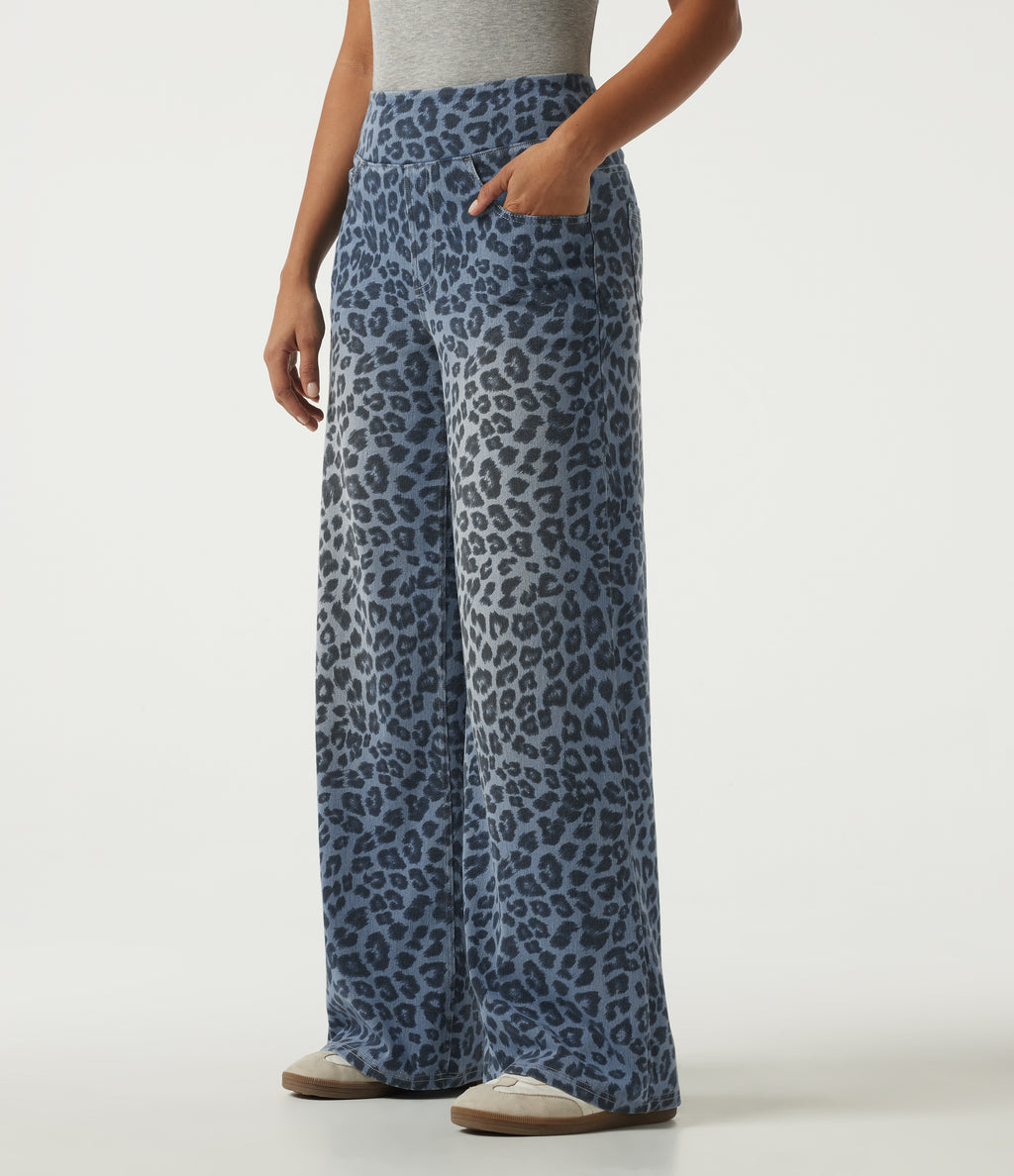 High Waisted Leopard Patterned Denim Casual Wide Leg Jeans with Pockets — Glacier Veil Leopard — view 3
