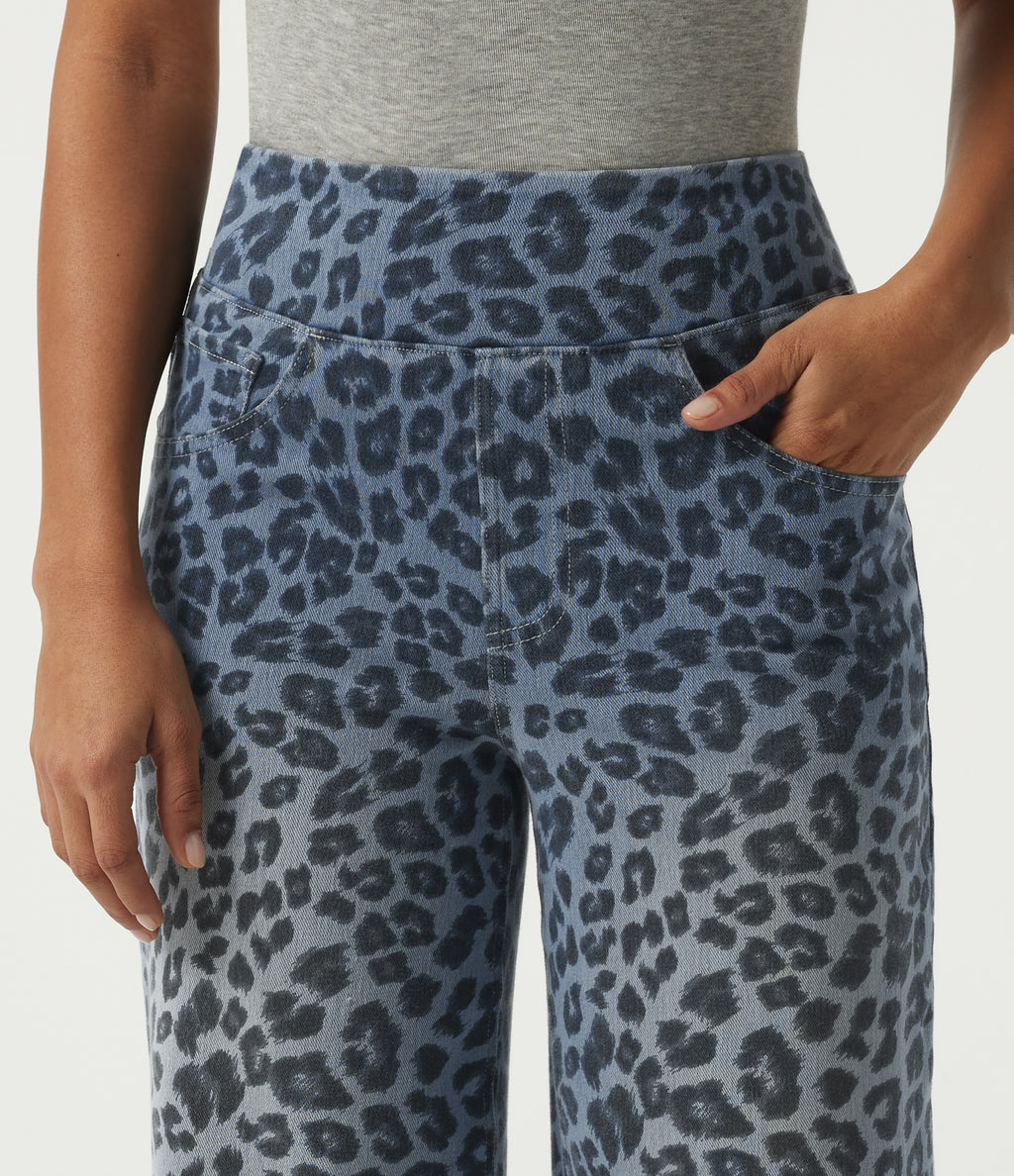 High Waisted Leopard Patterned Denim Casual Wide Leg Jeans with Pockets — Glacier Veil Leopard — view 6