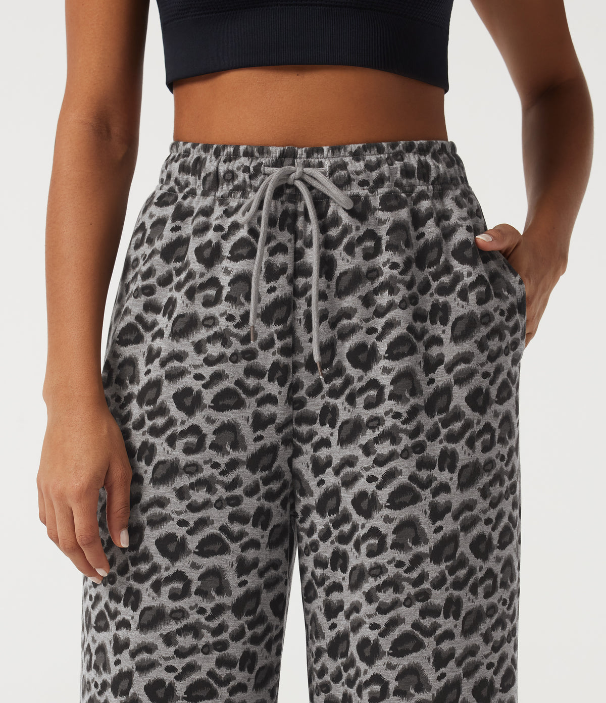 High Waisted Drawstring Straight Leg Leopard Print Casual Sweatpants with Pockets — Silver Leopard Print — view 5