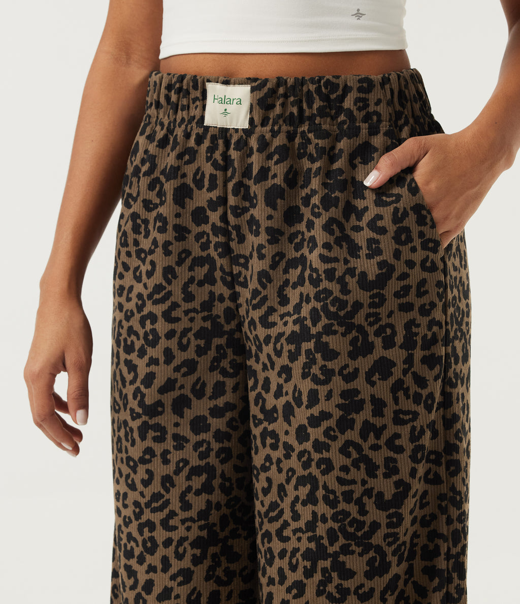High Waisted Leopard Print Corduroy Casual Baggy Trousers with Pockets — Wildmark — view 4