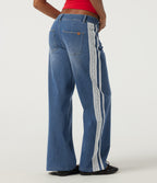 Low Rise Baggy Contrast Lace Casual Jeans with Pockets — Tide Blue Denim — view 2