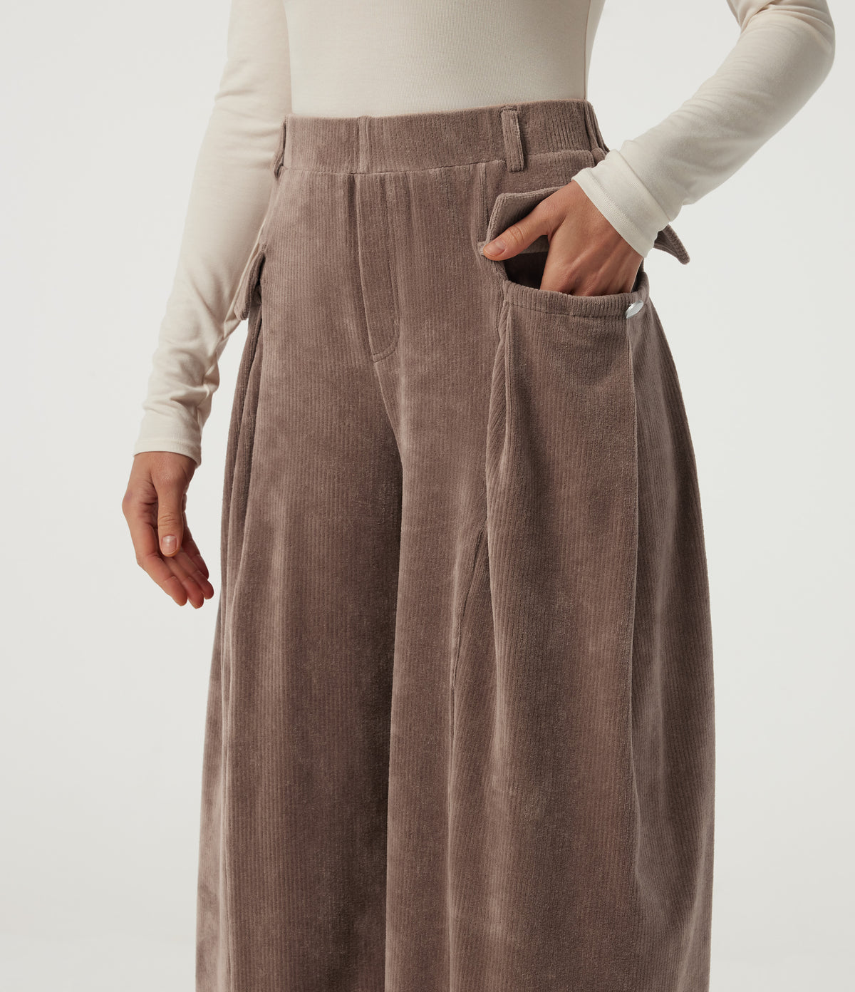 Mid Rise Baggy Corduroy Casual Trousers with Pockets — Acorn — view 4