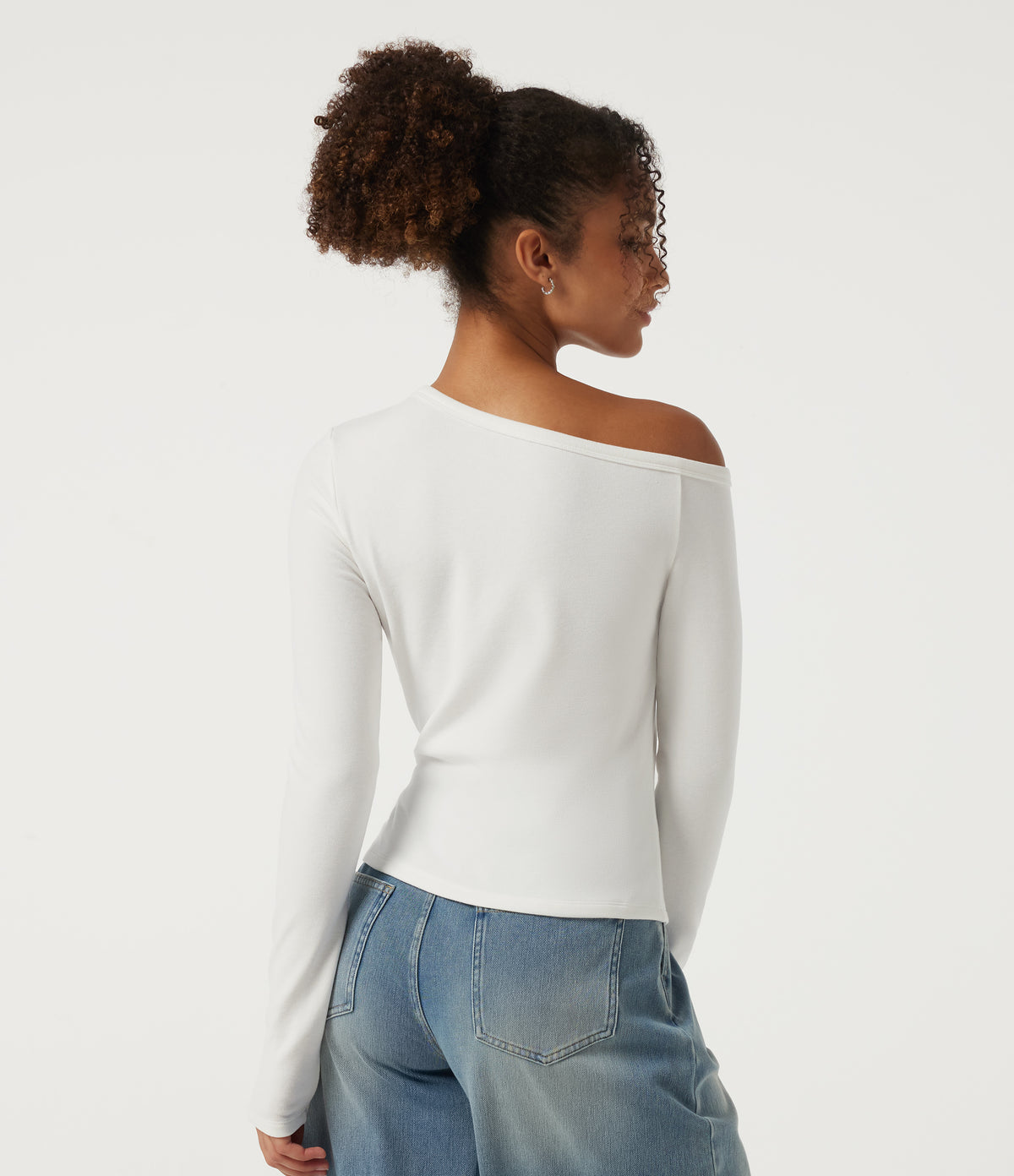 One Shoulder Long Sleeve Asymmetric Ruched Thermal Casual Top — White — view 2