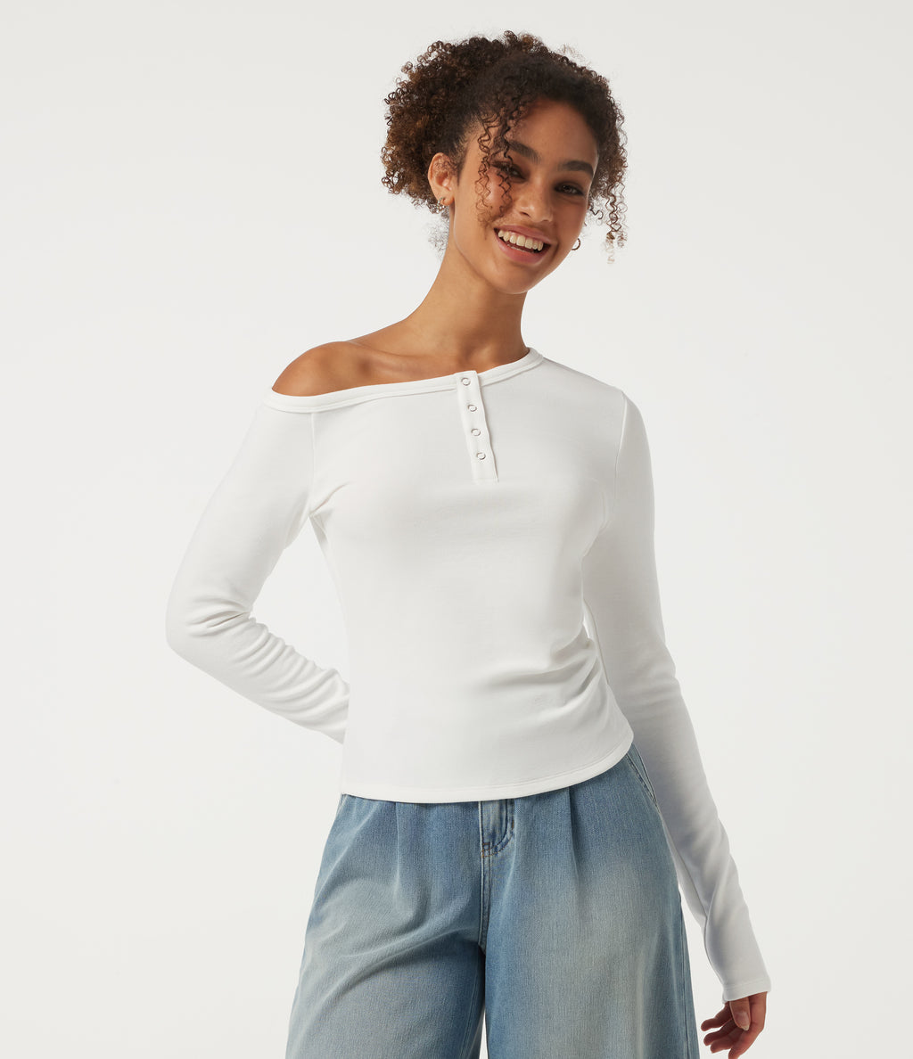 One Shoulder Long Sleeve Asymmetric Ruched Thermal Casual Top — White — view 4